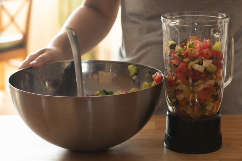 Gazpacho Yaparken Kullanabileceğiniz Ev Aletleri